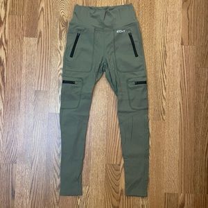 Echt - size Small Leggings ; Bundle and save :)